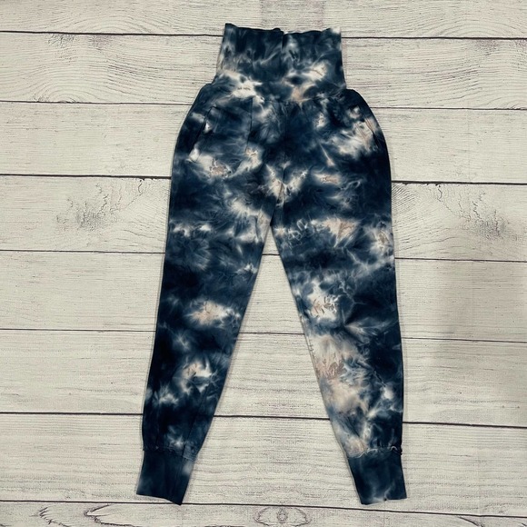 Young Fabulous & Broke Jogger Blue Tie Dye Size Small - Picture 1 of 8